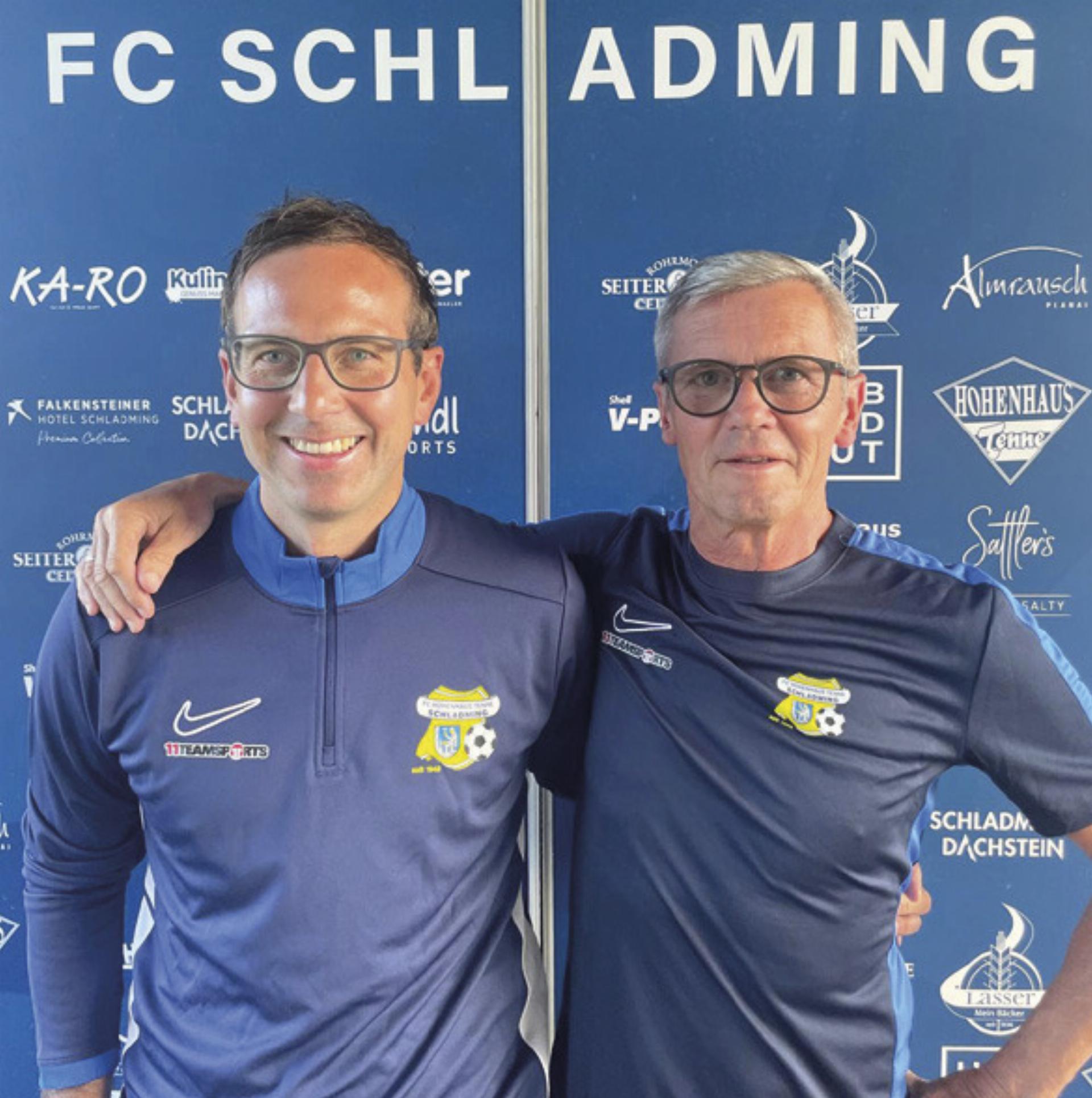 Schladming-Trainer Michael Aigner (links) und Co Raimund Kopf starten mit ihrer Mannschaft am kommenden Montag mit dem ersten gemeinsamen Training in die Frühjahrssaison. Foto: FCS - Das Bild wird blockiert. – Möglicherweise durch einen aktiven Adblocker.