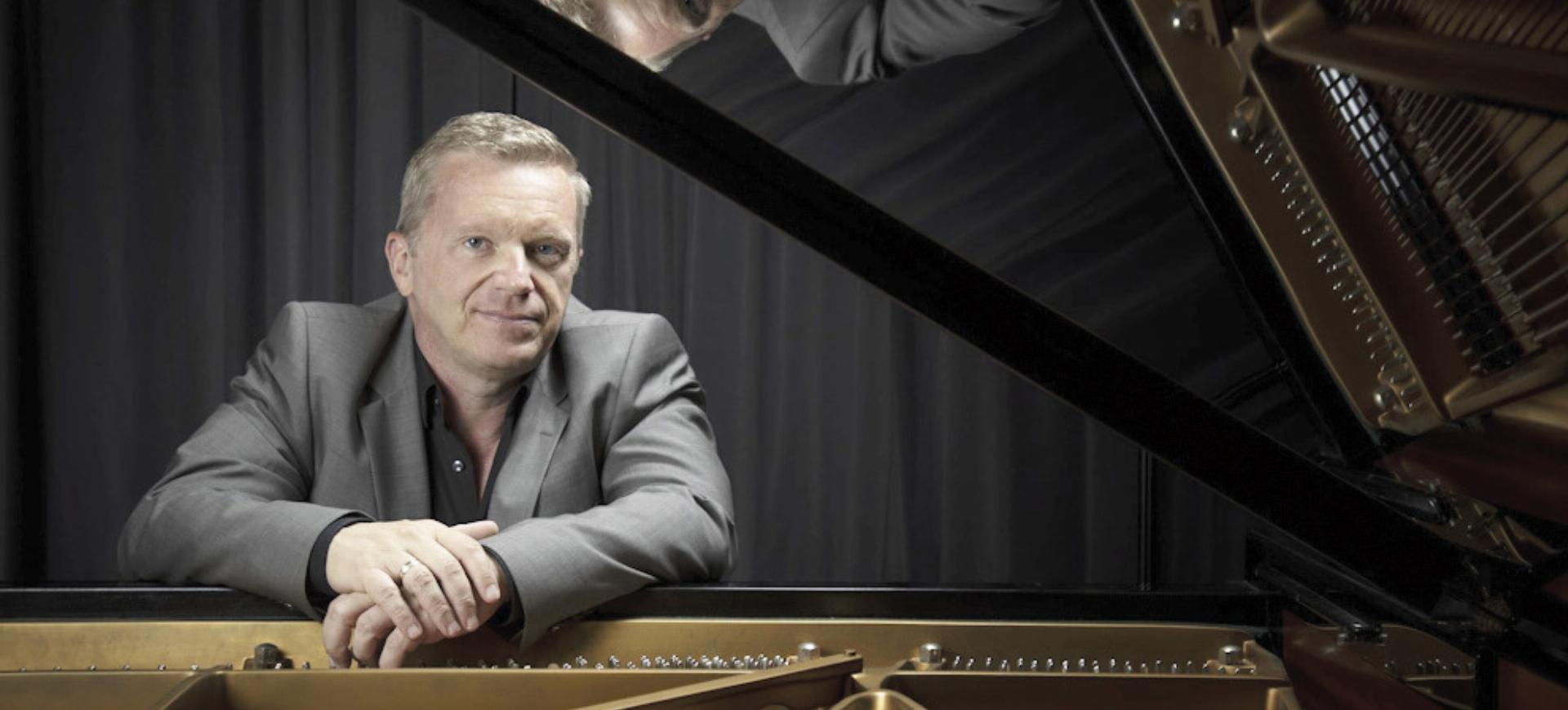 Verwurzelt im Jazz und der afrokubanisch karibischen Traditionen: Günther Brück zu Gast im CCW. Foto: Silvio Rether - Das Bild wird blockiert. – Möglicherweise durch einen aktiven Adblocker.