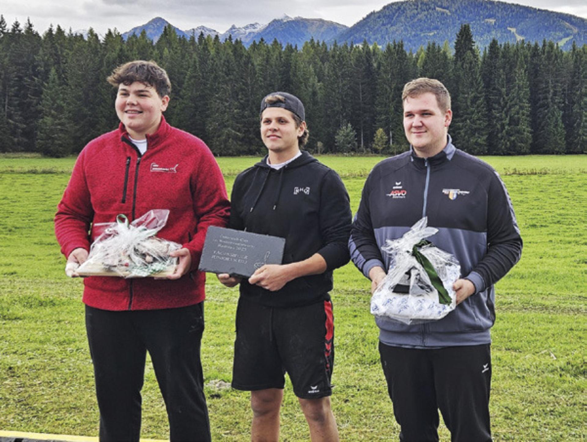 In Ramsau am Dachstein zeigte die Jugend bei den Weitenbewerben im Stocksport auf. Foto: o.K.