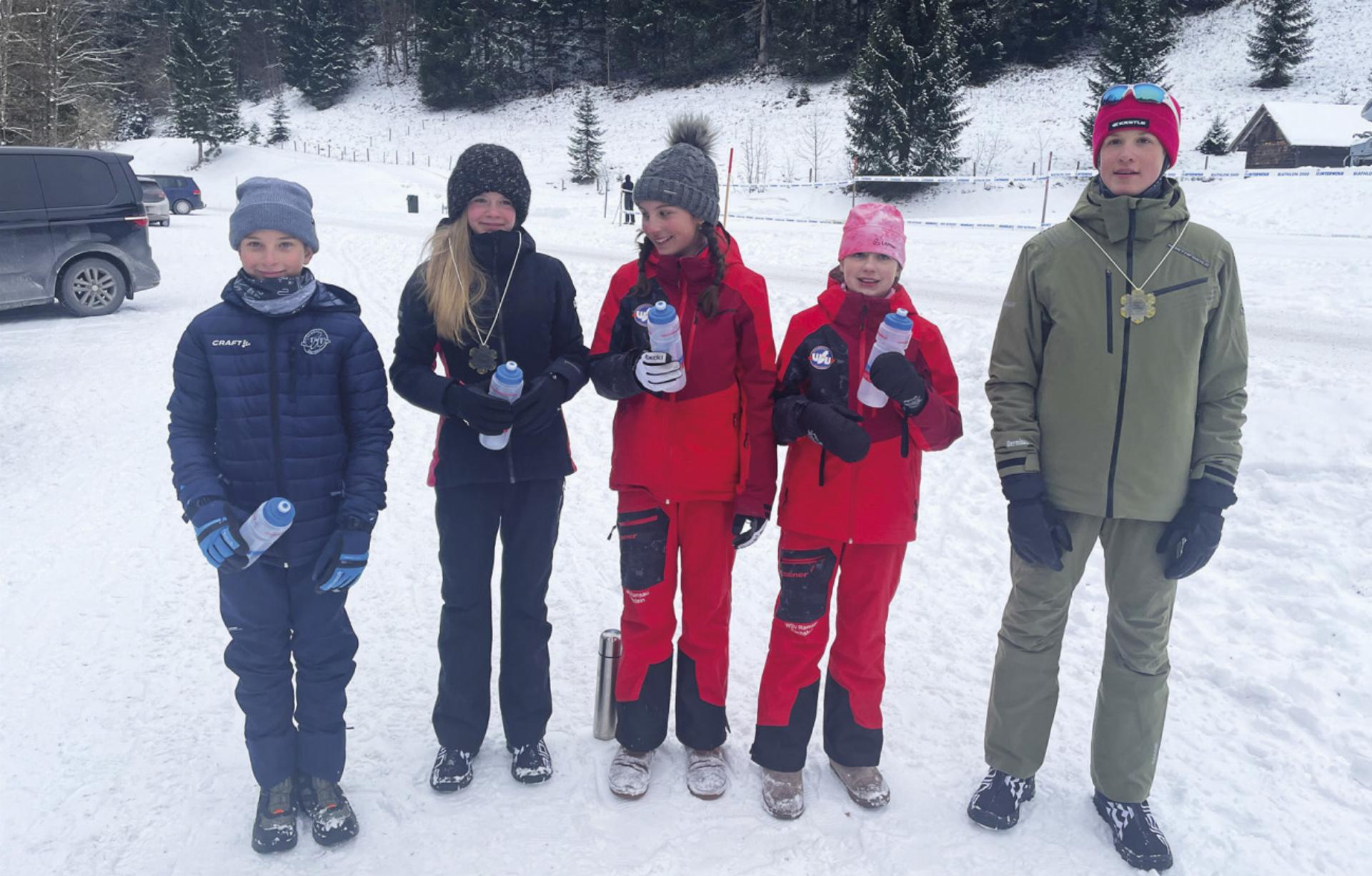 Die Nachwuchsbiathleten des WSV Ramsau gewannen bei den Titelkämpfen zahlreiche Medaillen. - Das Bild wird blockiert. – Möglicherweise durch einen aktiven Adblocker.