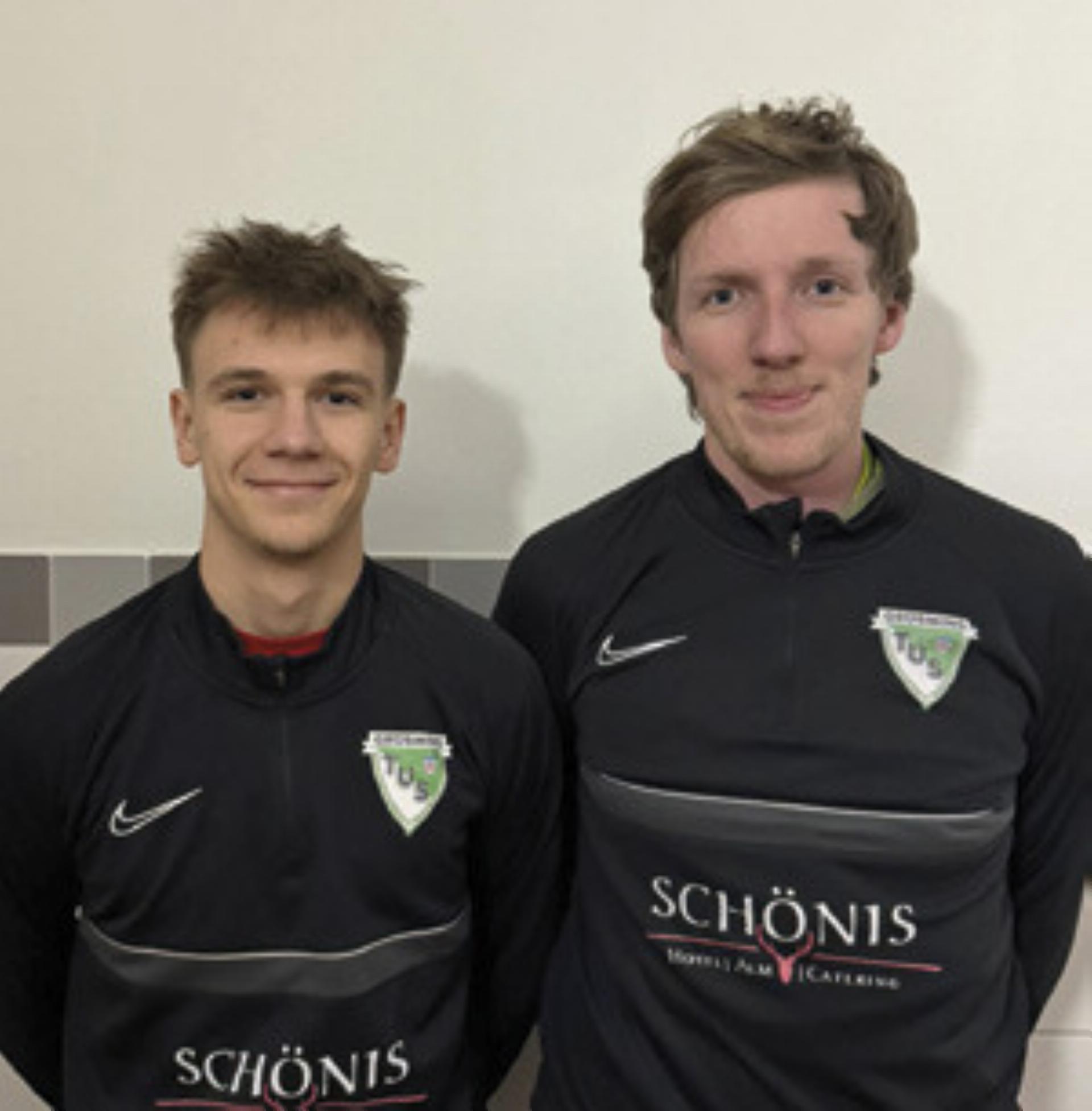 Marko Brtan (links) und Dominik Hainzl tragen im Frühjahr den Dress des TUS Gröbming. - Das Bild wird blockiert. – Möglicherweise durch einen aktiven Adblocker.