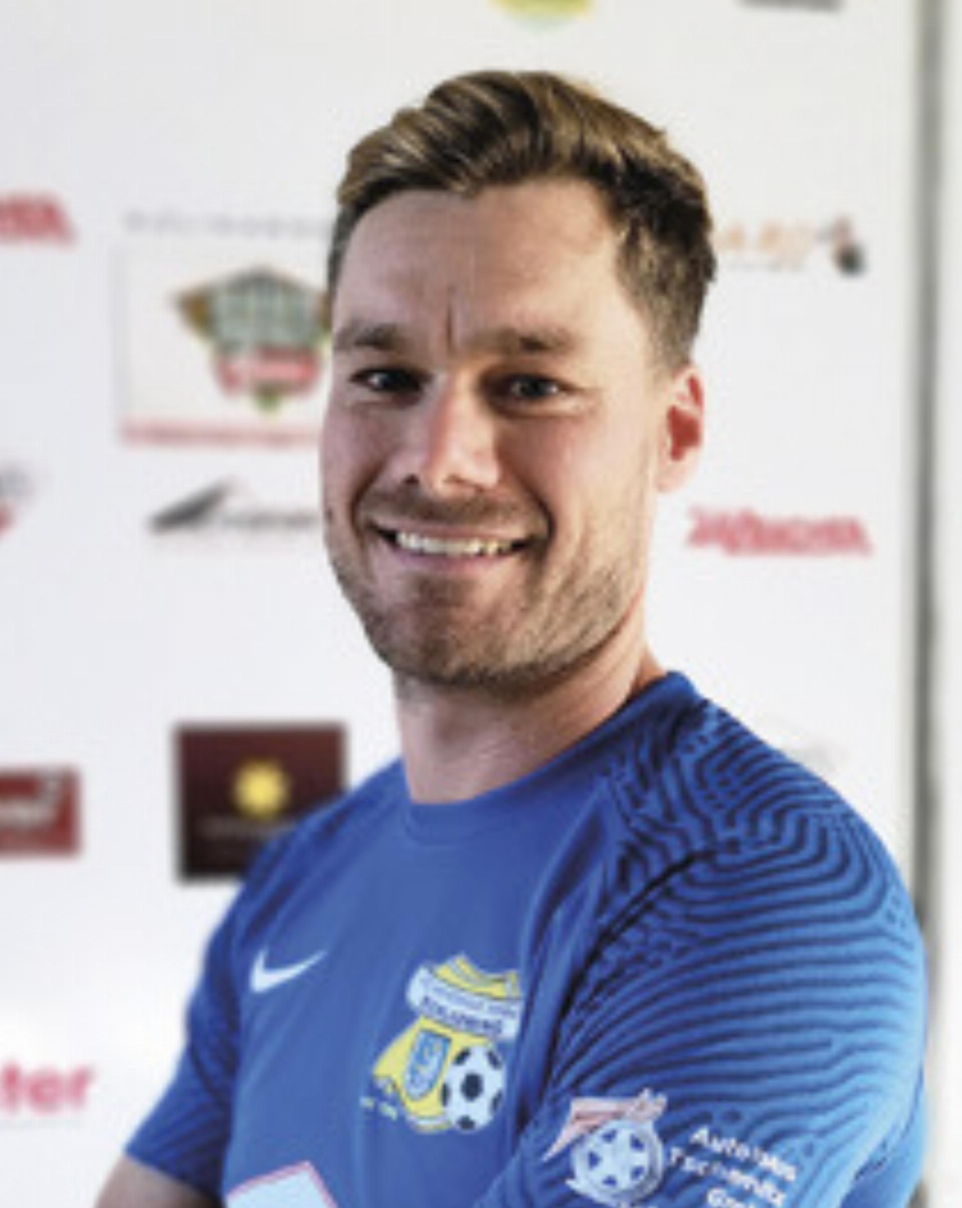 Schladmings Kapitän Leonhard Ettlmayr kassierte mit seiner Mannschaft eine 0:4-Niederlage. - Das Bild wird blockiert. – Möglicherweise durch einen aktiven Adblocker.