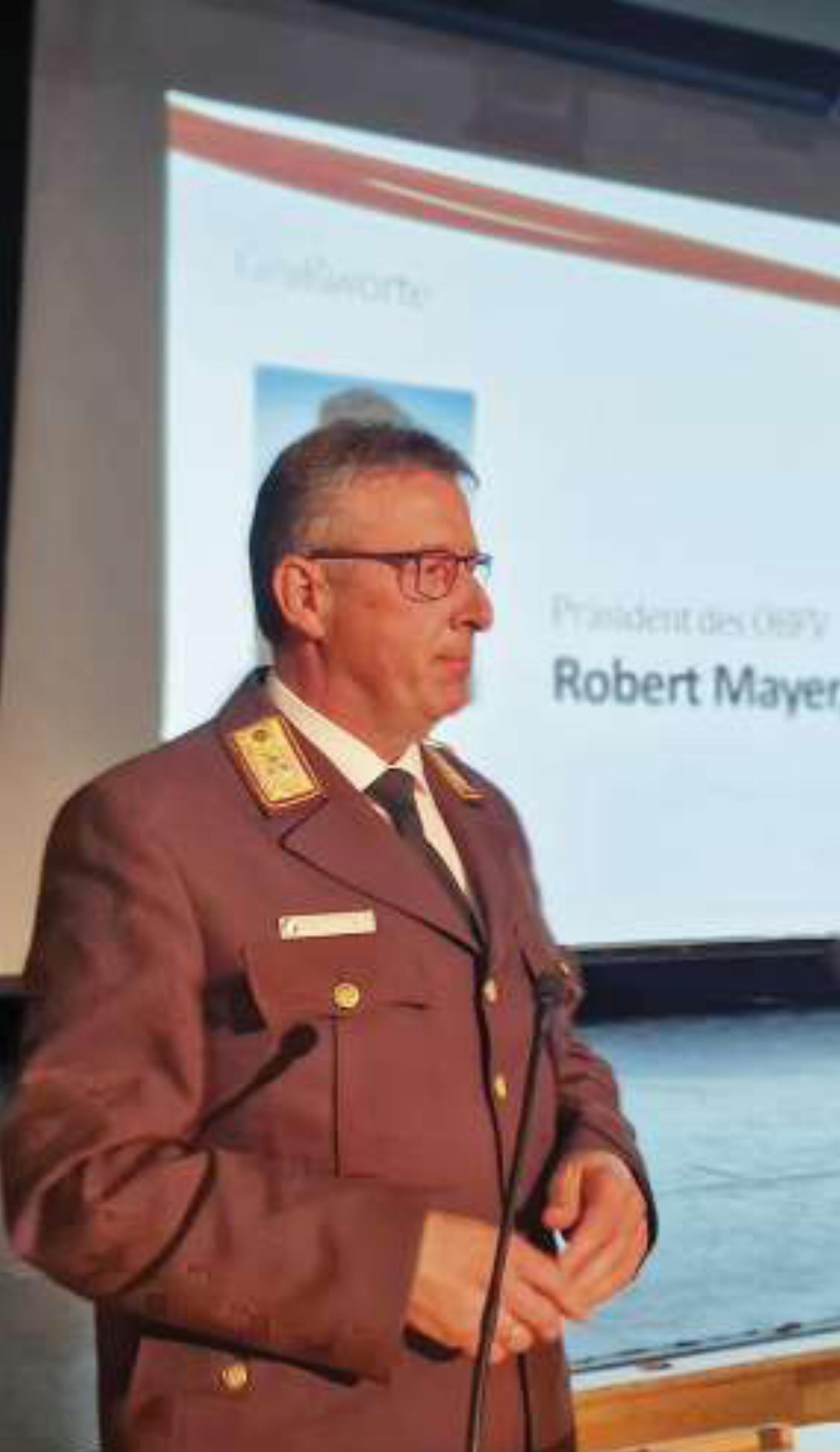 Robert Mayer, Präsident des ÖBFV: Ehrenamtliche Leistungen der Feuerwehren sind ebenso unverzichtbar wie unbezahlbar. Foto: BFV Liezen/Haider