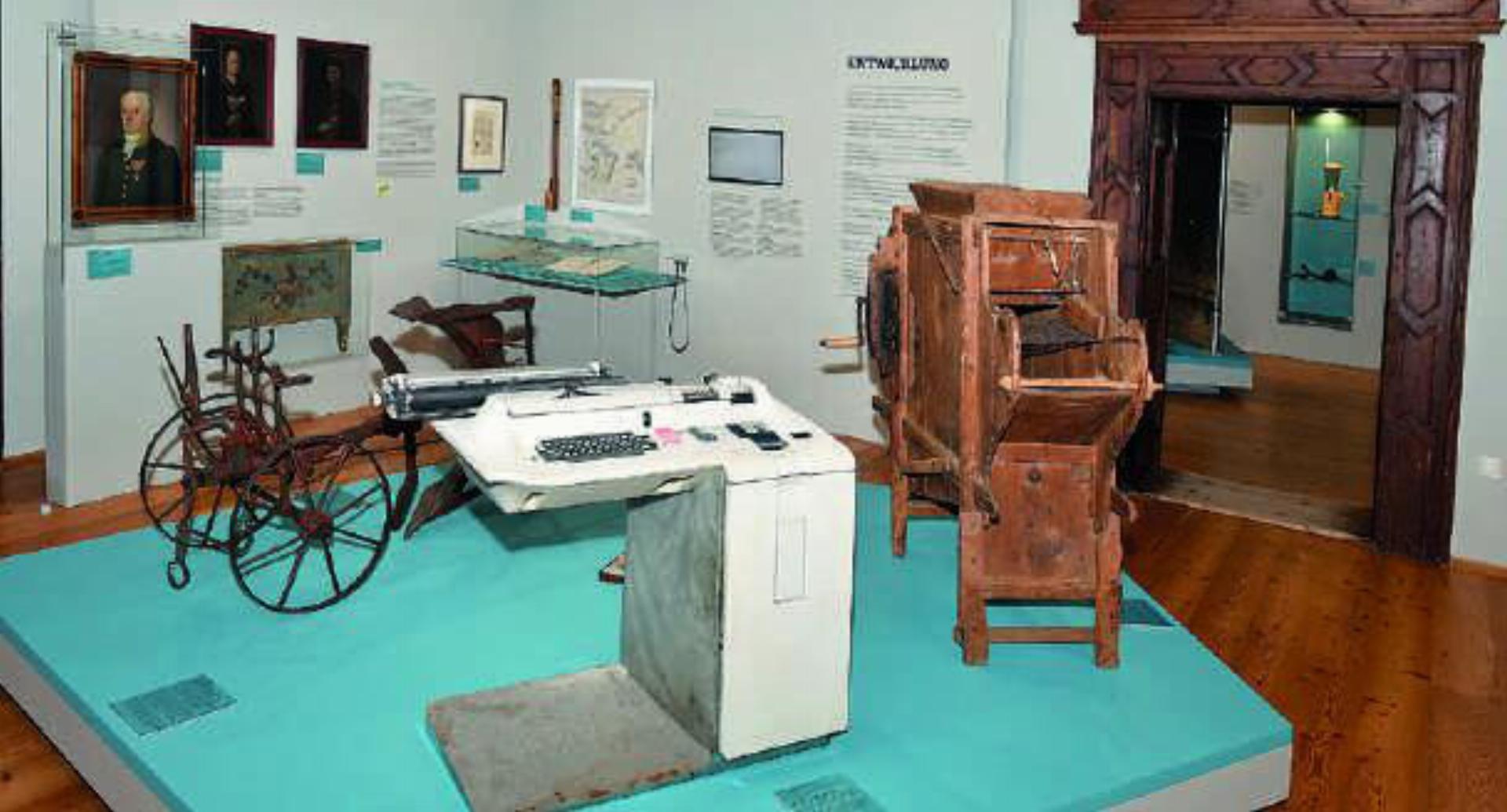 Entwicklungen und Pionierleistungen mehrerer Epochen zeigt die Sonderausstellung „ Mensch, Welt und Ding. Eine Region erzählt“. 
Foto: Universalmuseum Joanneum/E. Reichenfelser