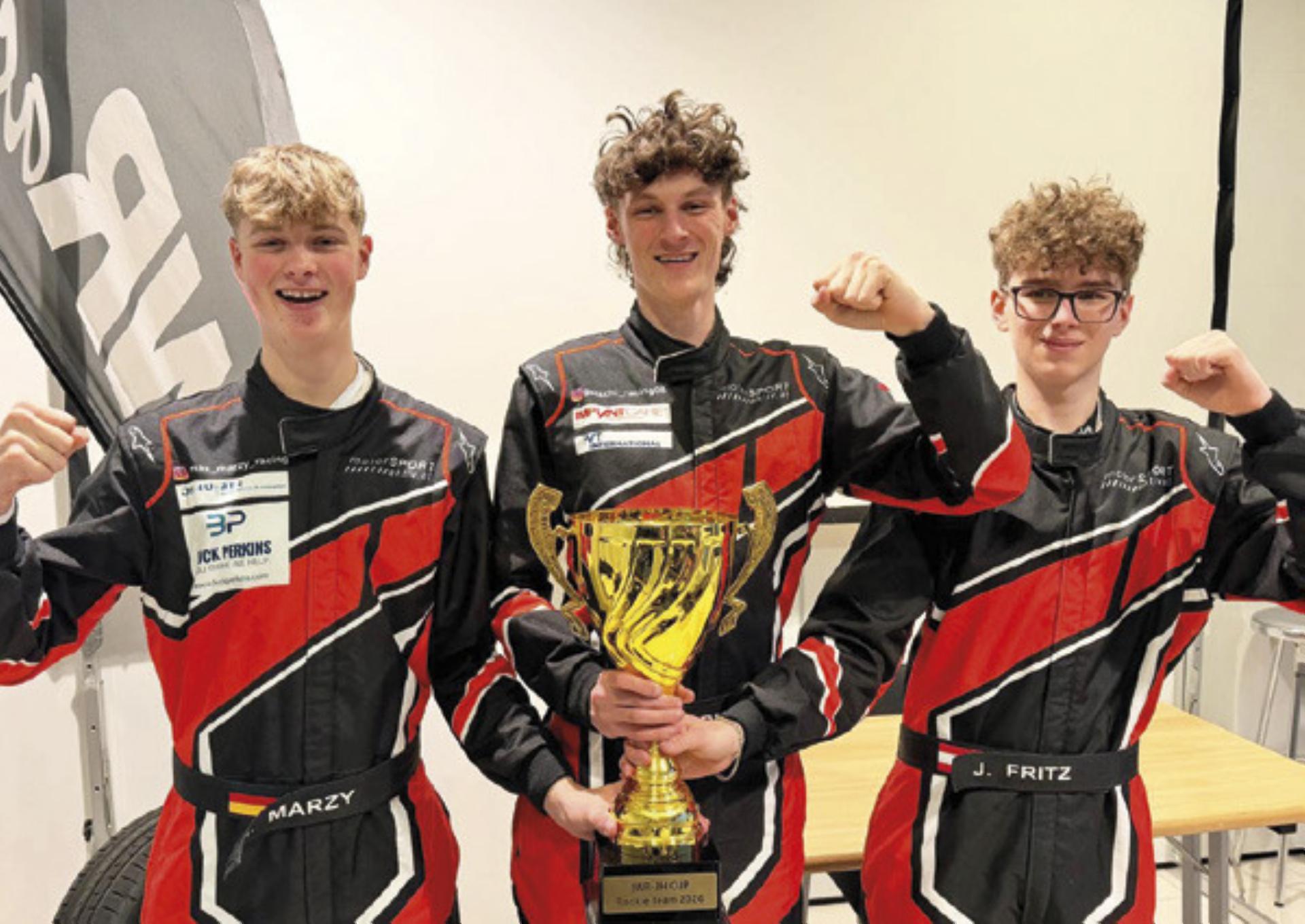 Mit ihrer starken Performance lassen Max Marzy, Gabriel Pukl und Jonas Fritz (von li.) eine vielversprechende Zukunft im österreichischen Motorsport erahnen.

Foto: o.K. - Das Bild wird blockiert. – Möglicherweise durch einen aktiven Adblocker.