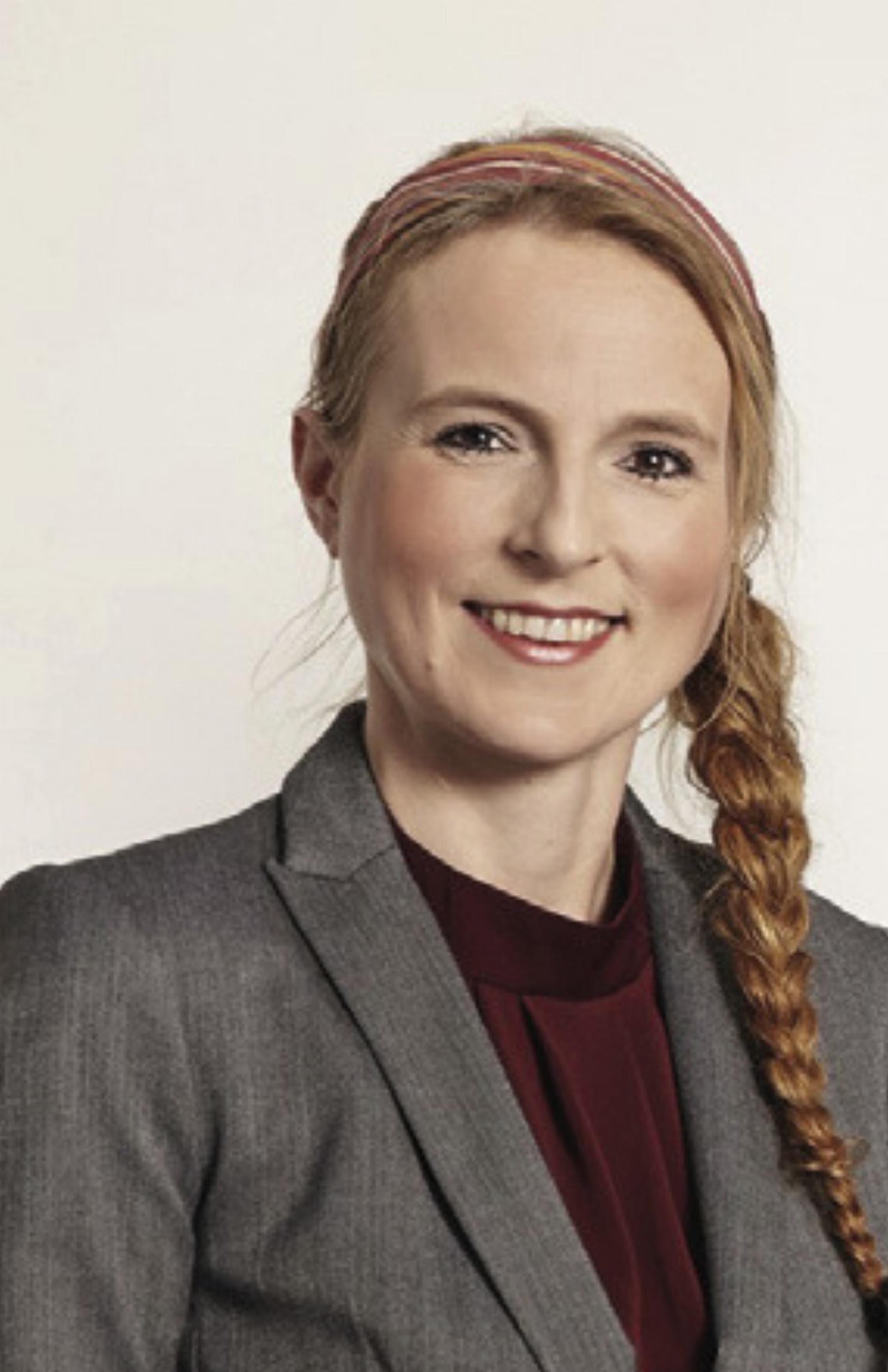 AMS-Leiterin Brigitte Wasmer beleuchtet den Anstieg der Arbeitslosenquote im Bezirk Liezen.
© Photoinstyle