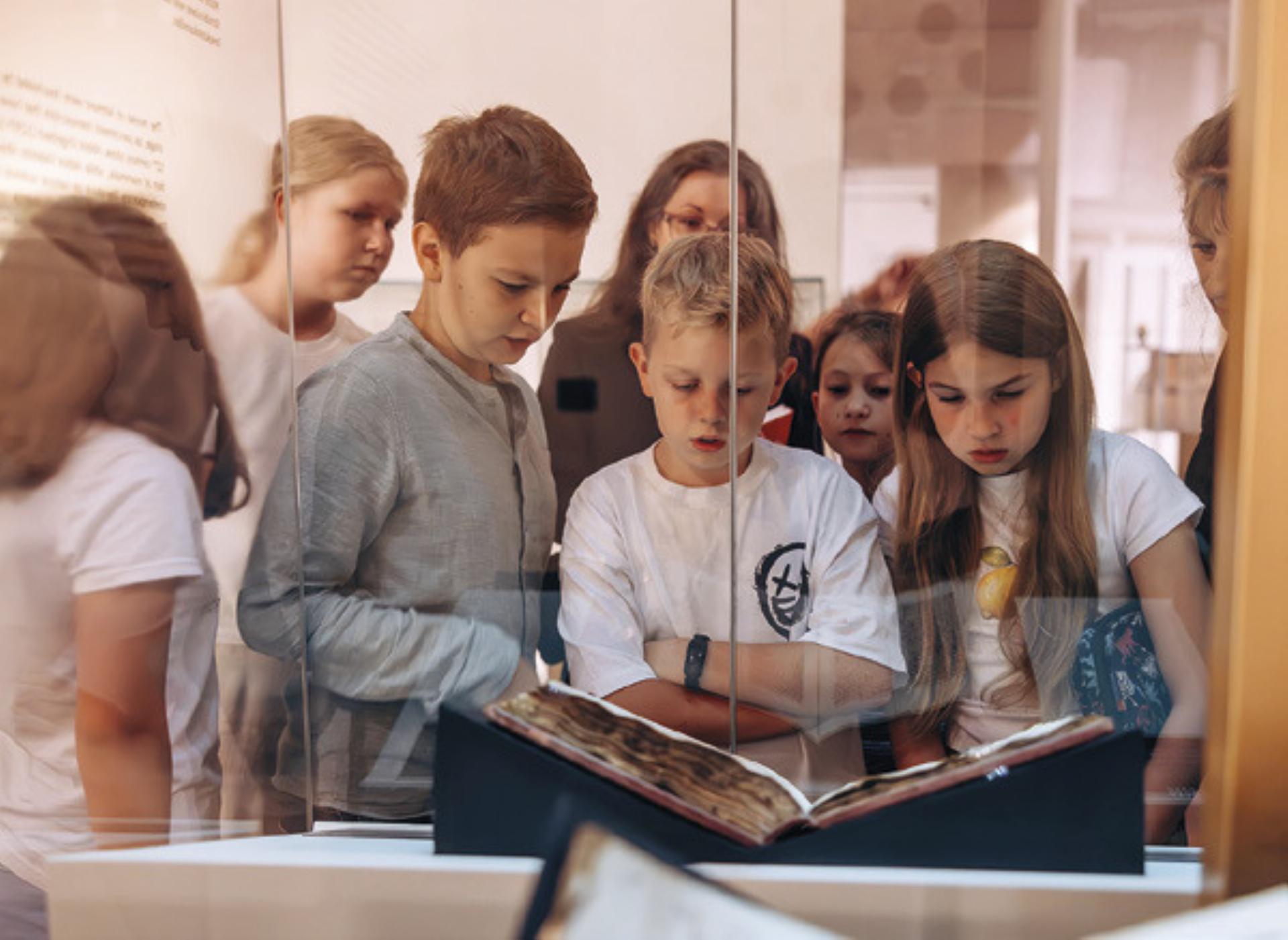 Spielerisch entdecken, gestalten, lernen: Sommerprogramm im Museum Stift Admont. Foto: © Christoph Draxl