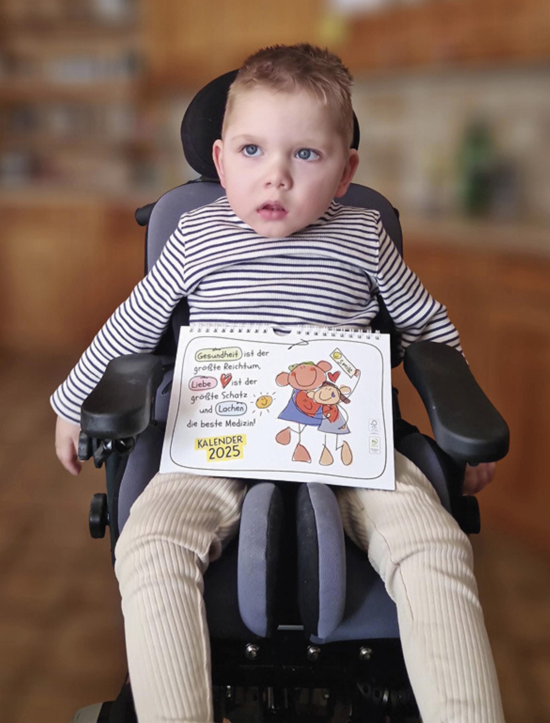 Ein Großteil der Spenden geht an den zweijährigen Matthias, um aufwendige Therapien finanzieren zu können. 
Foto: Stickler