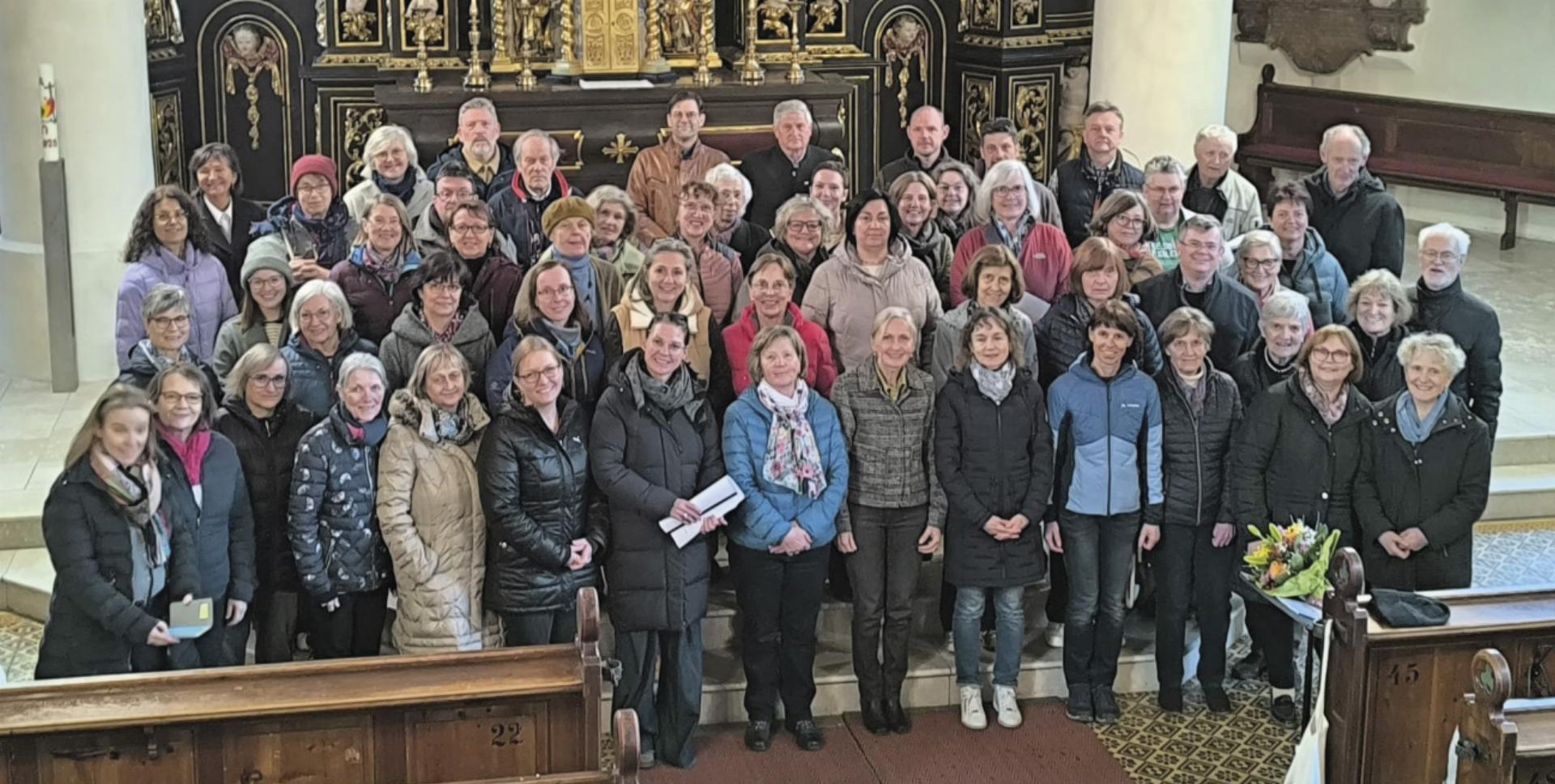 Rund 70 Sängerinnen und Sänger widmeten sich vergangene Woche der Kirchenmusik unter professioneller Anleitung. Foto: o.K. - Das Bild wird blockiert. – Möglicherweise durch einen aktiven Adblocker.