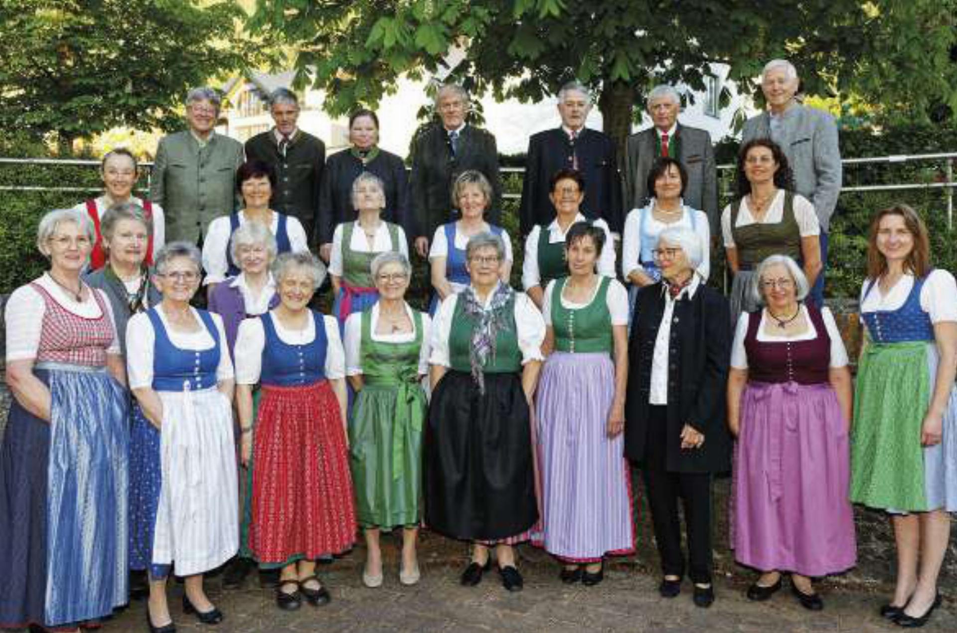 Der Singkreis der Volkshochschule Schladming läutet mit Musikerinnen den Frühling ein. Foto: Singkreis