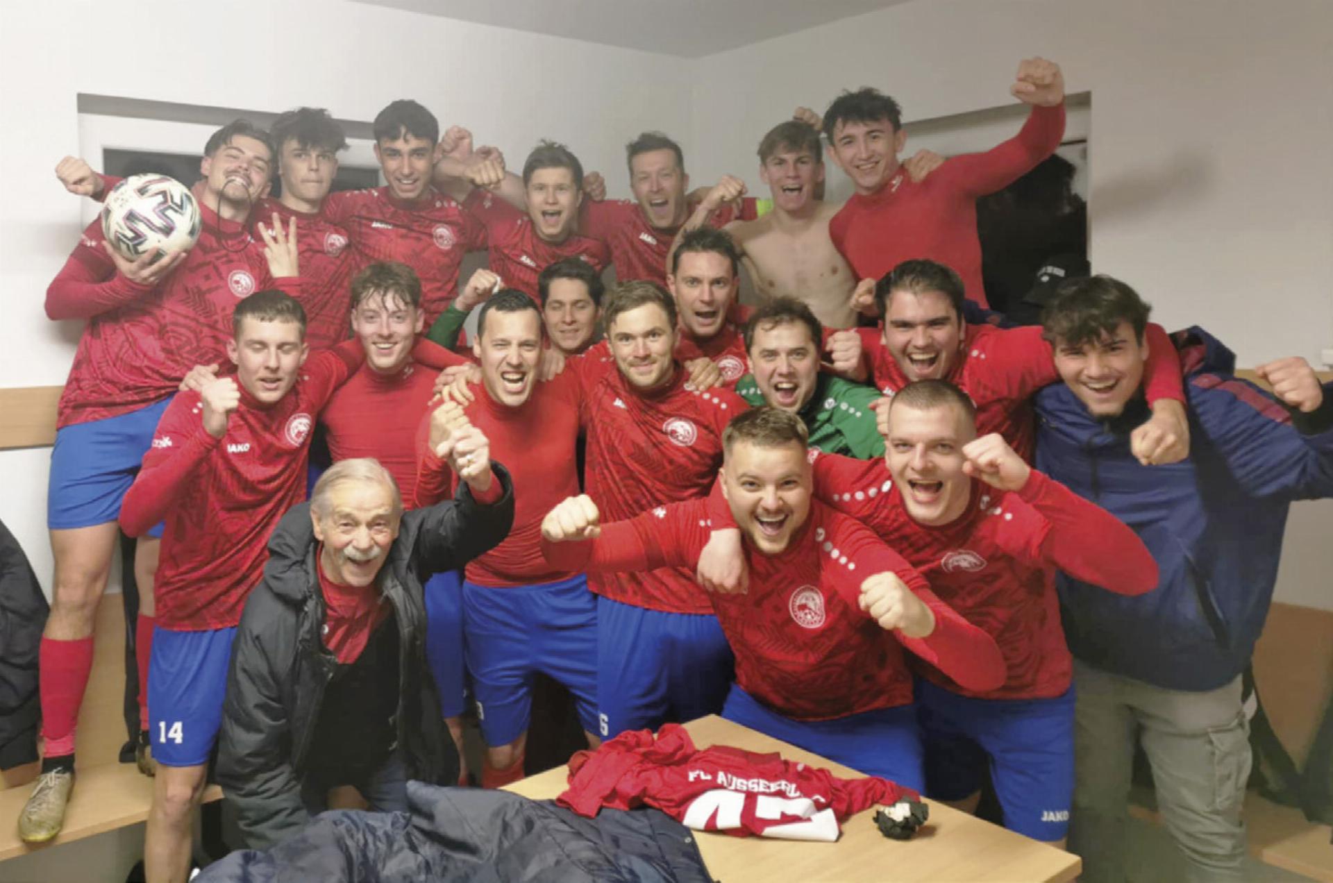 Der Jubel des FC Ausseerland war nach dem Auswärtssieg gegen St. Gallen groß. Foto: FCA