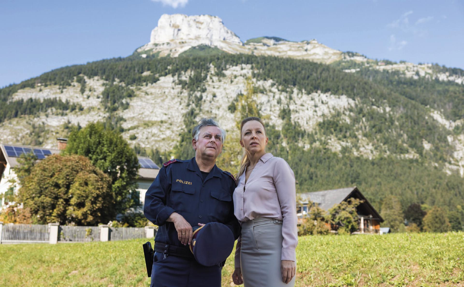 Das Ermittler-Duo Franz Gasperlmaier (Johannes Silberschneider) und Dr. Jolante Roth (Nina Proll). Foto: Valentin Weinhäupl