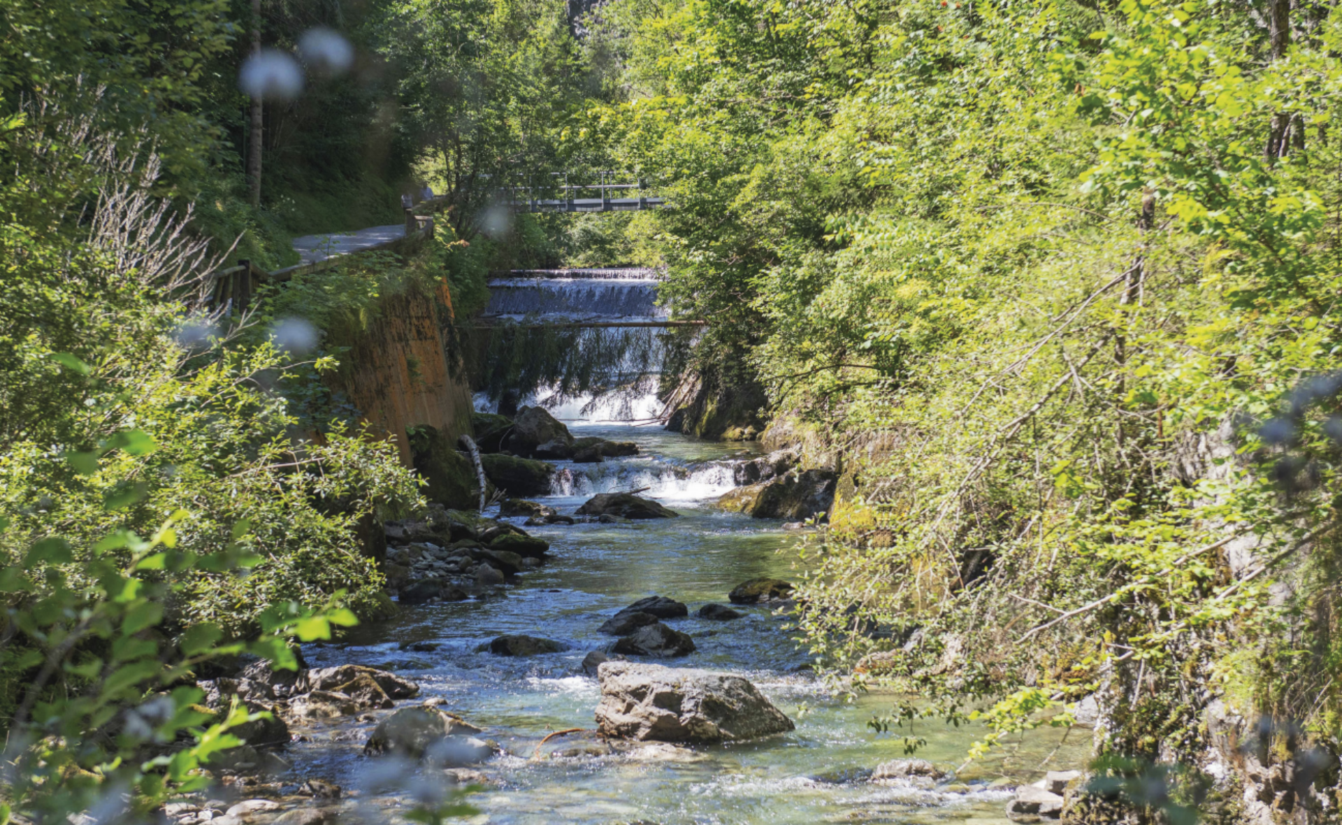 Gezerre um die Talbachklamm: Naherholung oder Energiegewinnung? Parallel zum Naturschutzverfahren läuft ein
Widerstreitverfahren. Es gilt die Fragen zu klären ob die Klamm schutzwürdig ist, welcher Energieversorger sein Projekt vorantreiben darf und ob das Projekt in weiterer Folge  mit dem Ergebnis des Naturschutzverfahrens vereinbar ist.
Foto: Ennstaler