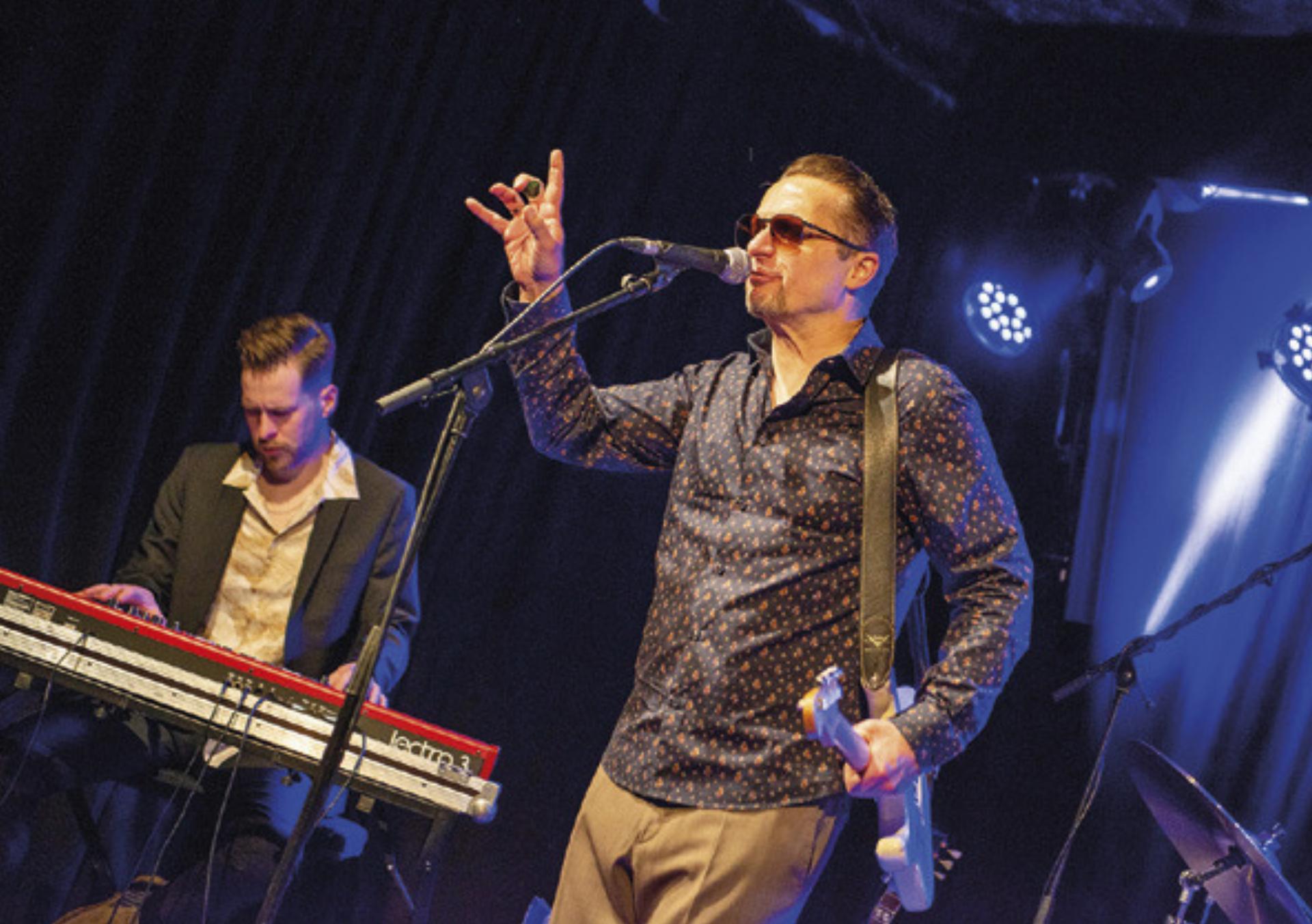 Kai Strauss hat seinem Blues Elemente von Funk und Soul verpasst. Foto: Hans Johann Danklmayer - Das Bild wird blockiert. – Möglicherweise durch einen aktiven Adblocker.