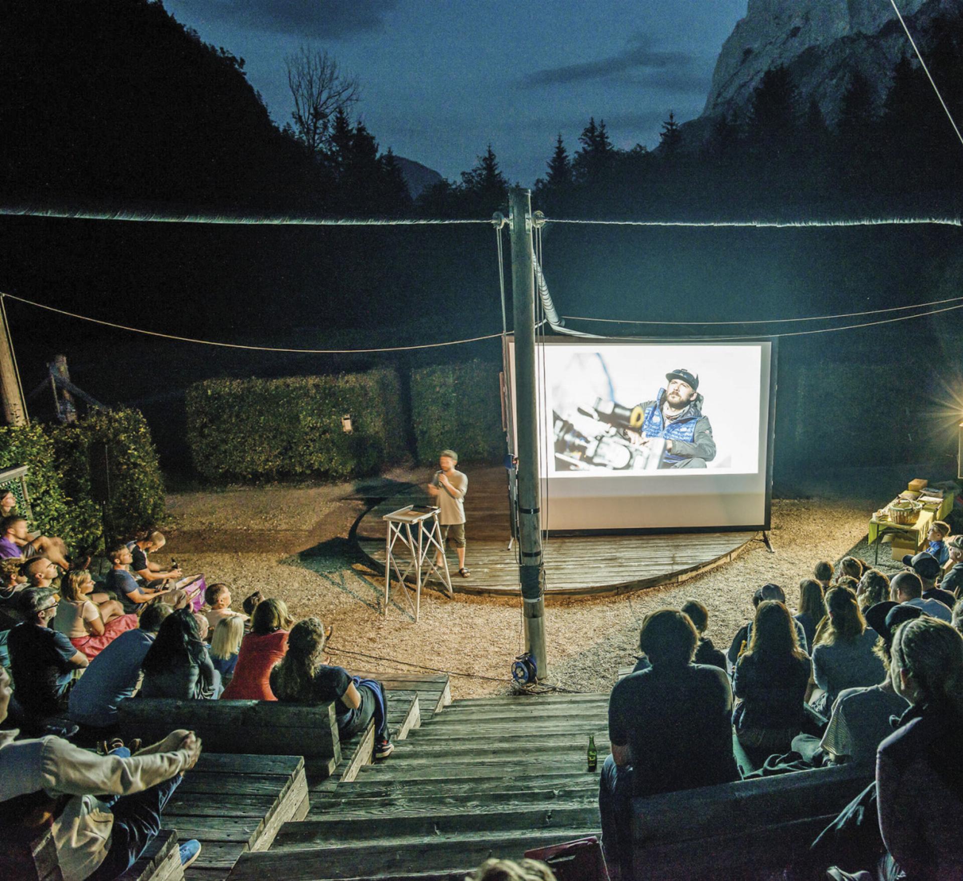 Das Kino beim Weidendom erfreut sich großer Beliebtheit. Dieses findet jeden Sonntag statt. Foto: Stefan Leitner