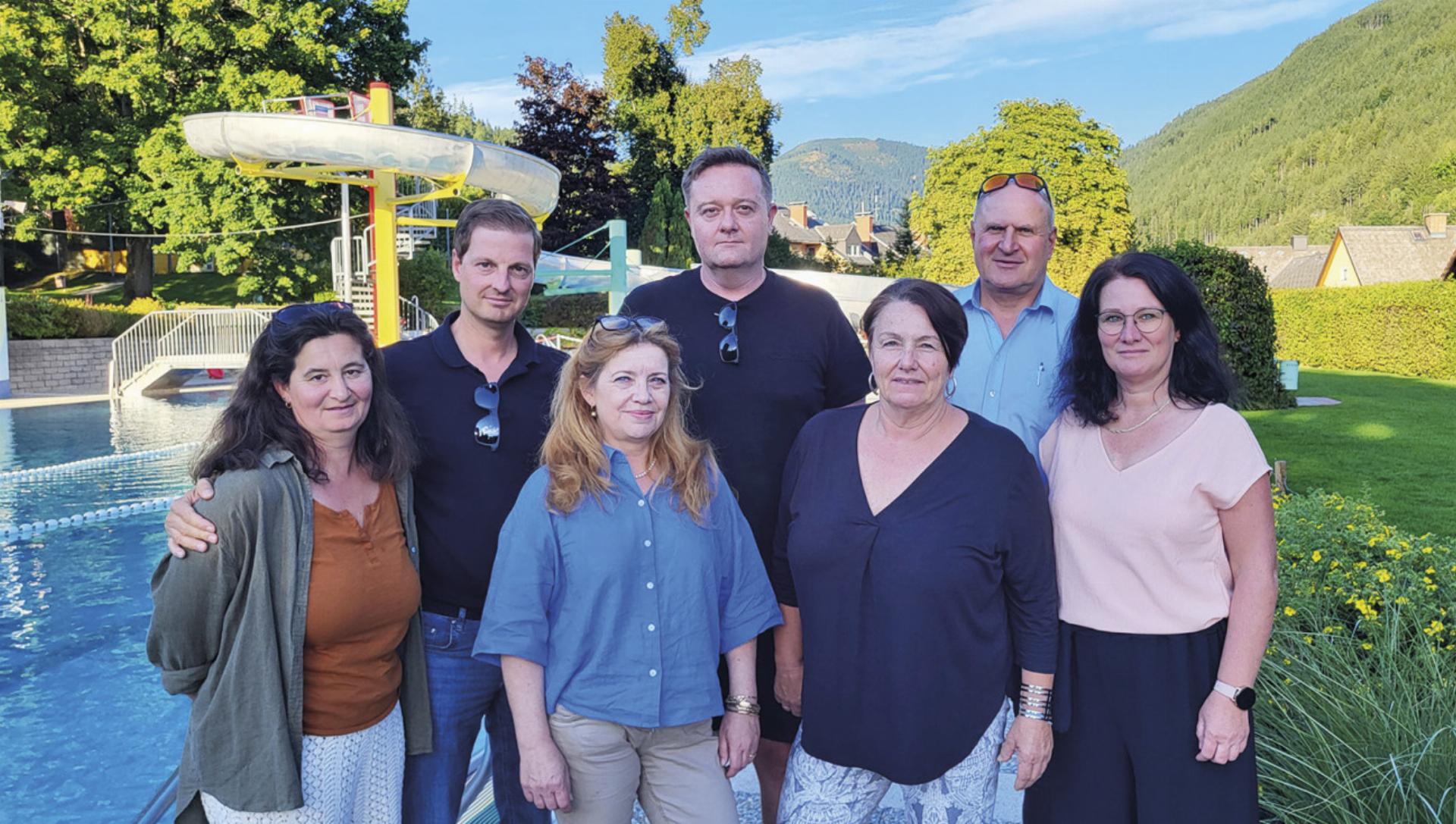Die Sozialdemokraten des Bezirks Liezen fordern geschlossen die Unterstützung des Landes für den Erhalt wichtiger Freizeiteinrichtungen.

Foto: SPÖ Liezen