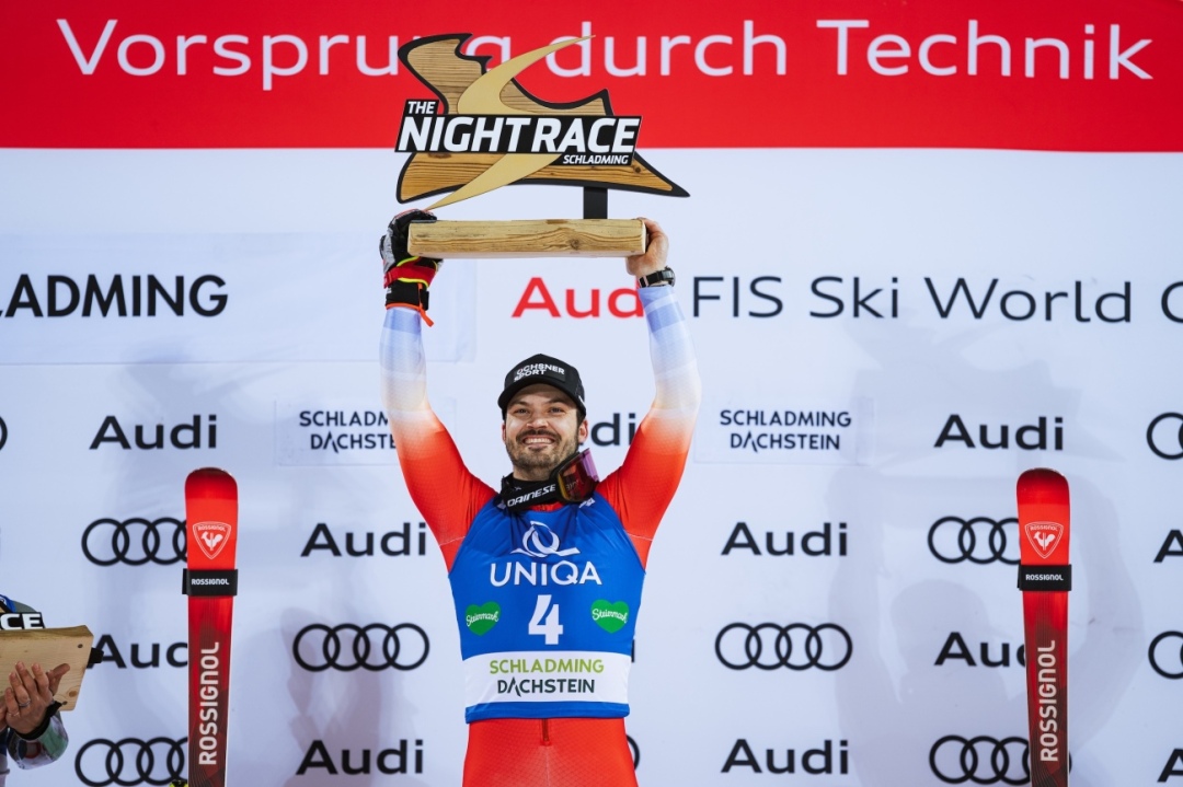 Loic Meillard gewinnt zum zweiten Mal den Riesentorlauf in Schladming. Foto: Niko Opetnik Loic Meillard gewinnt zum zweiten Mal den Riesentorlauf in Schladming. Foto: Niko Opetnik