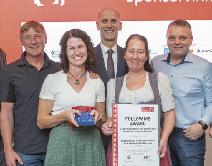 Gemeinsam stark: Anita Reichenfelser und Birgit Blamauer wurden zum Nachfolgebetrieb des Jahres gekürt.

Foto: Fischer