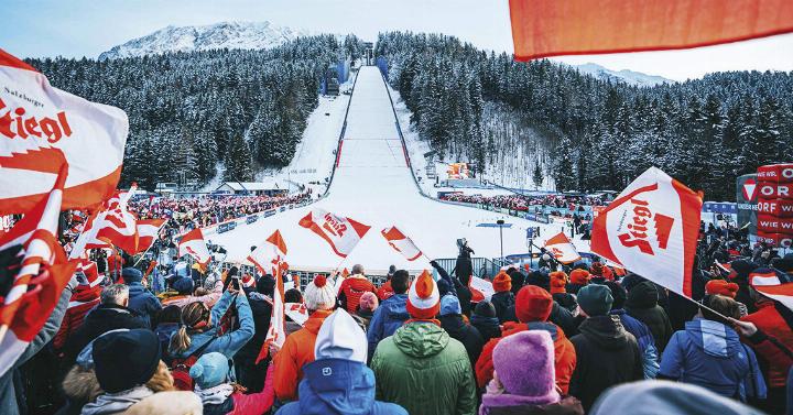 Das Skifliegen in Bad Mitterndorf/Tauplitz ist bekannt für seine großartigen Rekorde. Heuer findet auch erstmals ein Weltcupbewerb der Nordischen Kombination auf einer Skiflugschanze statt.

Foto: Wir sind Kulm