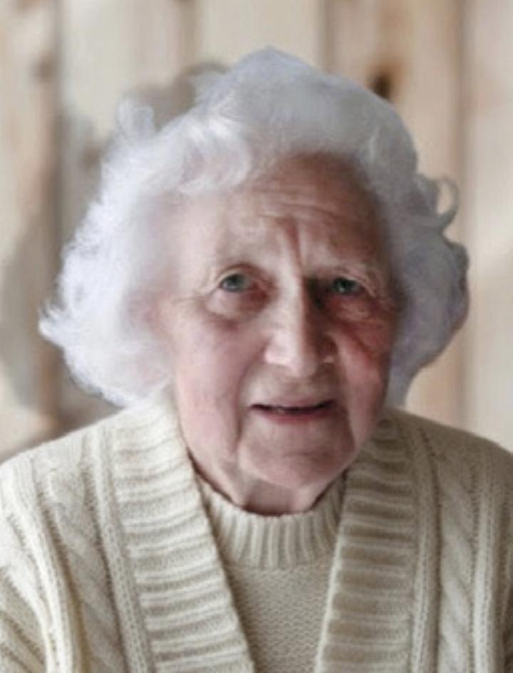 UNTERGRIMMING
Justine Gratzl