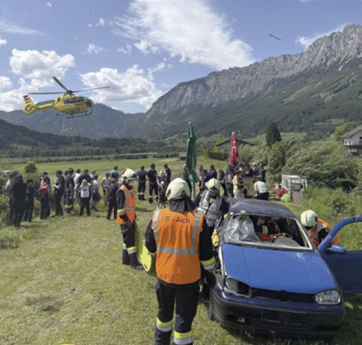 Die Feuerwehren Altaussee, Aich und Donnersbach sowie die Christophorus-Crew überzeugten mit ihren Vorführungen.