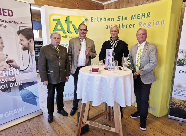 GF Walter Winter (ATV Aichfeld), Bgm. Herbert Gugganig, Primar Dietmar Kohlhauser und Heimo Korber (Moderation). Foto: Marktgemeinde