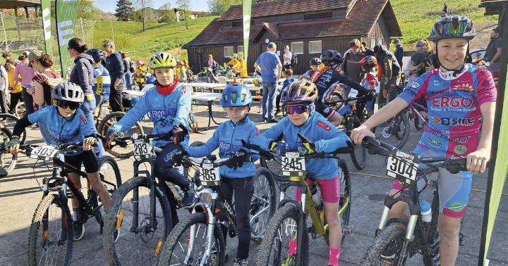 Starke Vertretung: Sechs Kinder aus dem Bezirk Liezen nahmen an der Rad-Schulmeisterschaft teil. Foto: Verein Ergo School Race