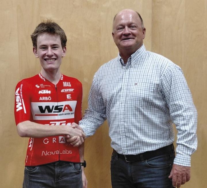 Christof Huber (links) mit Teammanager Christoph Resl. Foto: Huber