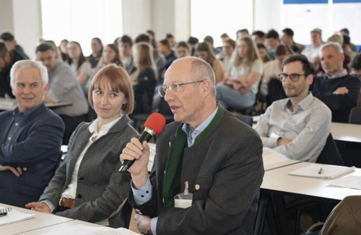 Wissenschaft und Praxis rund um Viehwirtschaft trafen in Raumberg-Gumpenstein. Foto: HBLFA