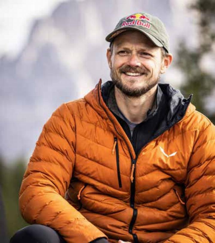 Paul Guschlbauer, Athlet der Red Bull X-Alps, kommt ins Kino nach Gröbming, um sein neues Buch vorzustellen und seine Erfahrungen als Legende im Hike & Fly zu teilen. Foto: Mirja Geh, Red Bull Content Pool