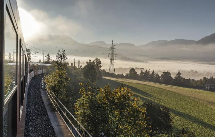 Totalsperre der Ennstalbahn: Vier Wochen lang fahren Busse statt Züge.

Foto: ÖBB/Katsey