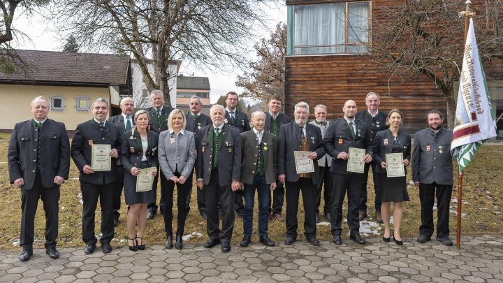 Der ÖKB Aigen nutzte die Generalversammlung, um verdiente Mitglieder zu würdigen. Foto: ÖKB Aigen im Ennstal