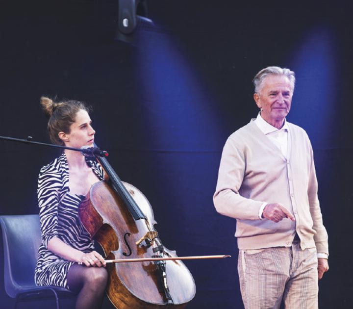 Märchenhafte Erzählkunst: Sophie Abraham und Folke Tegetthoff on tour mit dem Storytelling-Festival.

Foto: Nikolaus Pfusterschmied