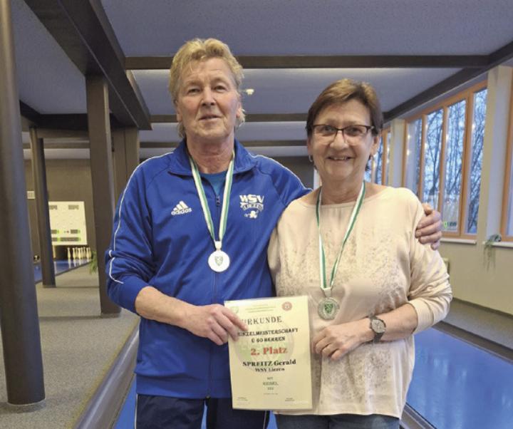 Gerald und Angelika Spreitz vom WSV Liezen holten sich bei der steirischen Einzelmeisterschaft die Silbermedaillen in der Altersstufe Ü60. 
Foto: WSV/Kegeln