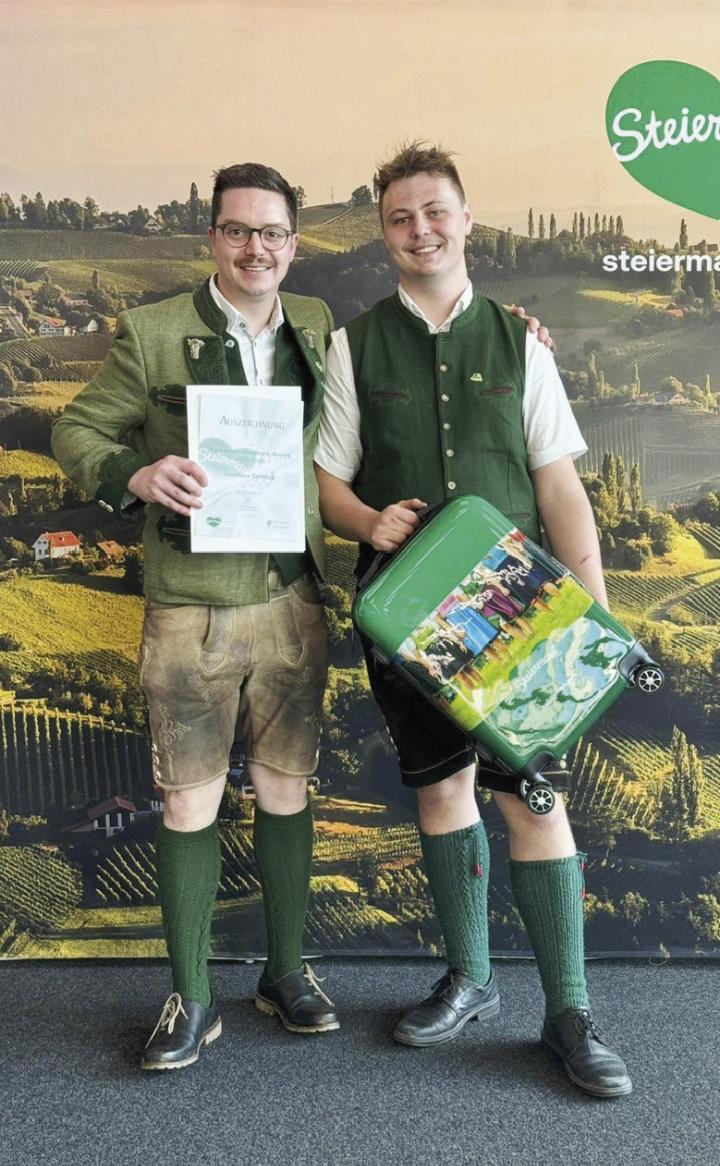 Küchenchef Johannes Ganisl mit Sebastian Eder (re.) vom Mondi-Resort in Grundlsee.