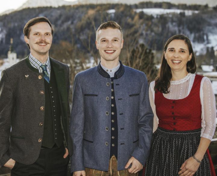 Roland Nerwein (Mitte) führt mit Jakob Gruber und Tamara Reith die Kandidatenliste der SPÖ Öblarn an. 
Foto: SPÖ Öblarn