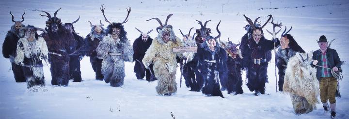 Die Kleinreiflinger Gråbmteufln und ihre Nachwuchs-Krampusse sind am 6. Dezember zu sehen. Foto: o.K.