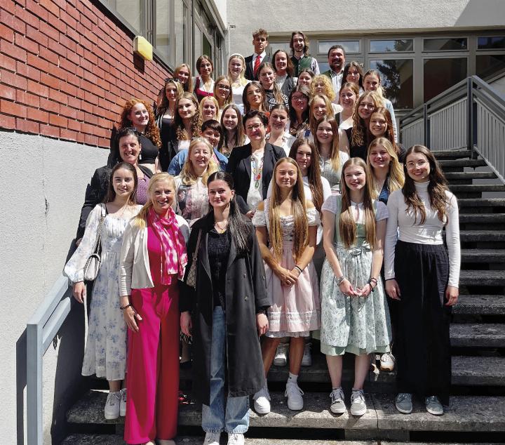 Altan Angelina, Dautaj Diona, Eberhardt Katharina, Felsner Anja, Gürtl Helene, Hager Xenia, Helpferer Elly, Hillbrand Stefanie, Hintsteiner Lara, Langanger Sophie, Lechner Selina, Leyendecker Lenja, Mitterhofer Sara, Moser Herbert, Neuper Eva, Neururer Emily, Oblak Lisa, Pöchacker Leonie, Rappold Laura, Riegler Sarah, Ringdorfer Judith, Schauer Hannah, Schüller Thomas, Schwarzkogler Franziska, Stieg Sophia, Thaqi Leona, Weisz Viktoria, Wimberger Johanna, Windhager Elisa, Zabresky Anna.