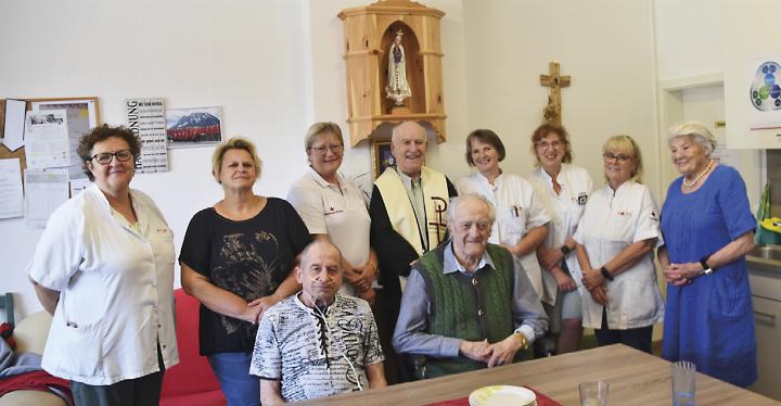 Die Marien-Statue ziert seit kurzem den Aufenthaltsraum der Hauskrankenpflege. Foto: o.K.