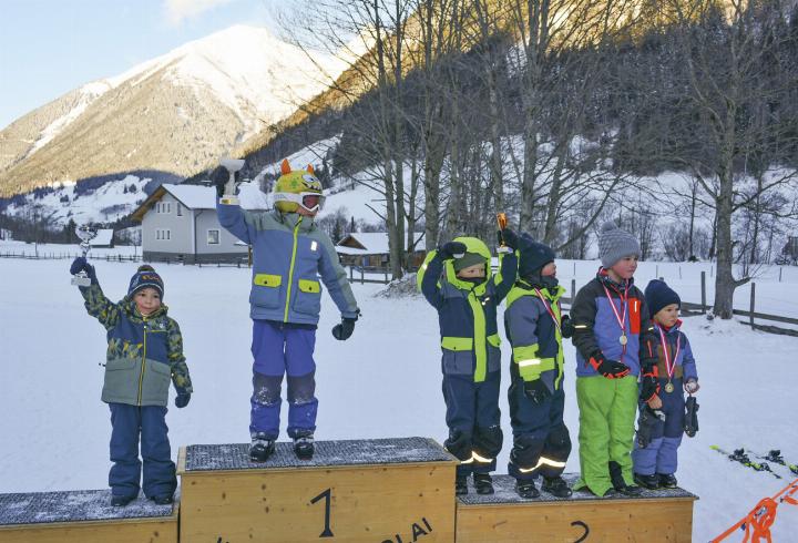 Auch die Nachwuchsarbeit wird in St. Nikolai groß geschrieben: WSV-Minis auf dem Podest. 
Foto: WSV St. Nikolai