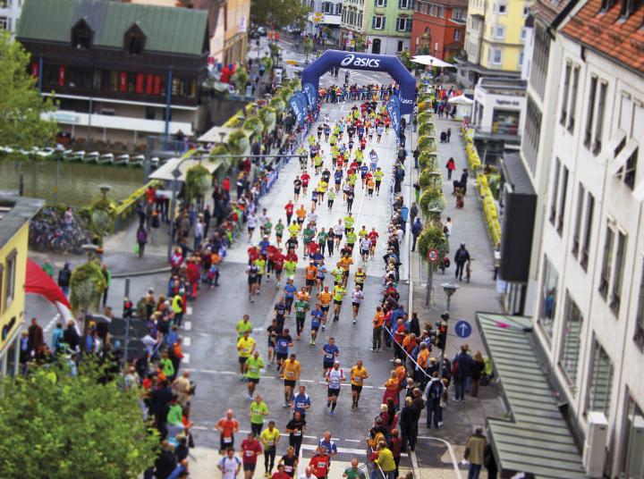 Der Marathon ist die Königsdisziplin im Laufsport und steht bei vielen auf der Wunschliste.