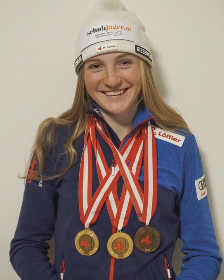 Katharina Fuchs vom WSV Bad Mitterndorf präsentierte sich bei den österreichischen Nachwuchs-Langlaufmeisterschaften in Reutte mit zwei Gold und einer Bronzemedaille in großartiger Form.