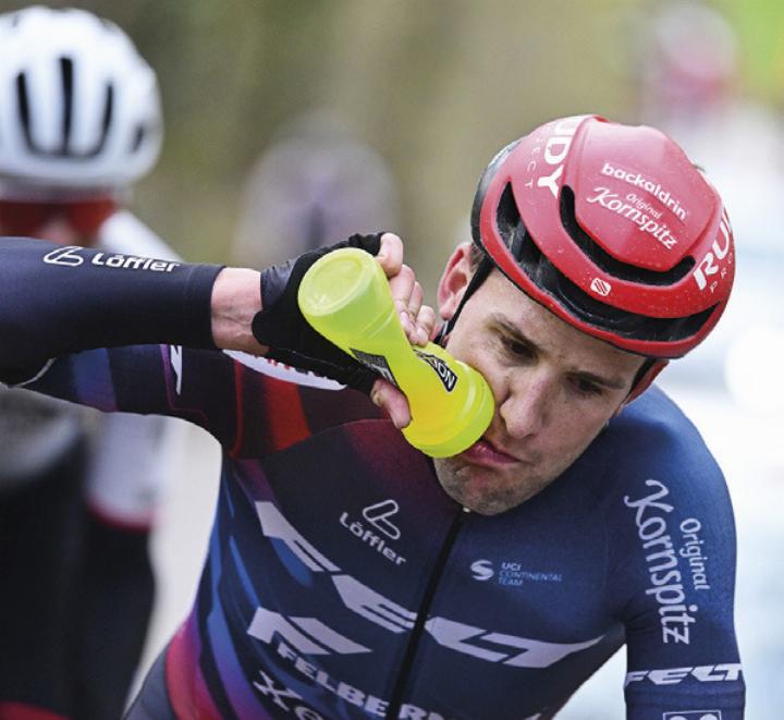 Der Schweizer Ex-Straßenprofi Matthias Reutimann fährt sein erstes Mountainbike-Rennen.