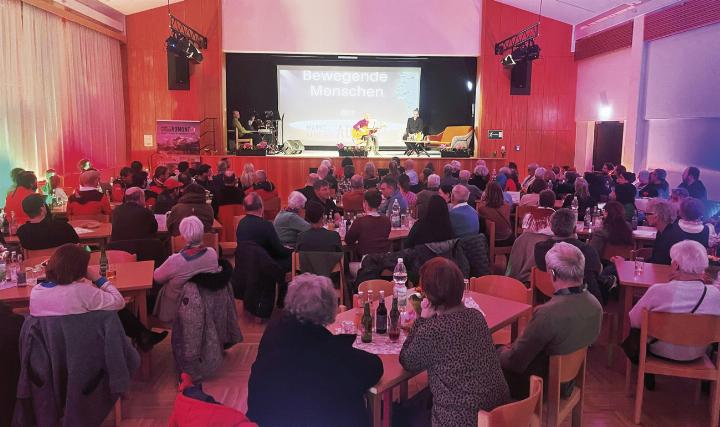 Zahlreiche Besucher erlebten einen bewegenden Abend mit musikalischen Höhepunkten und der Würdigung herausragender Persönlichkeiten. 
Foto: Marktgemeinde Admont