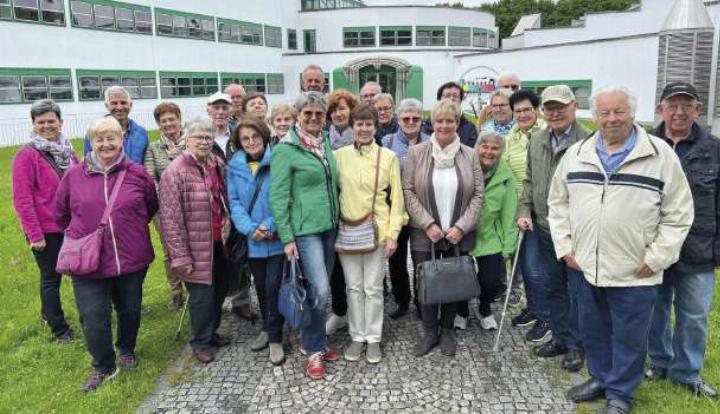 Mitglieder des PV Rottenmann vor dem ORF-Gebäude.

Foto: o.K.