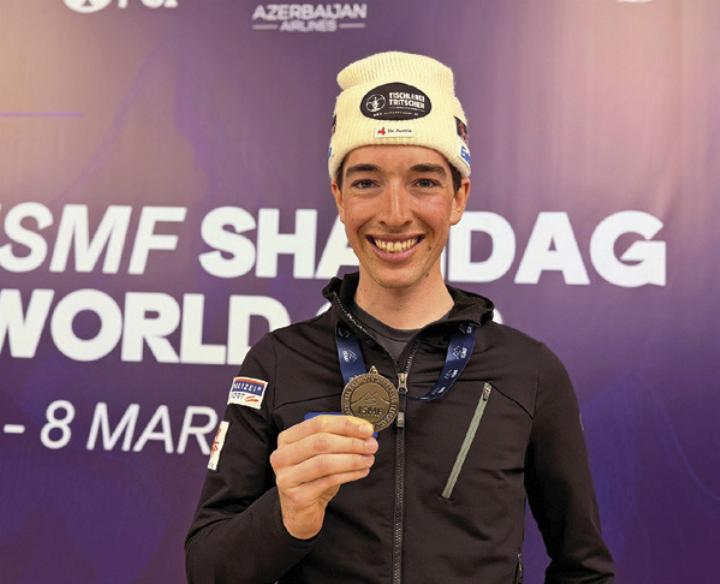 Julian Tritscher vom WSV Ramsau holte sich EM-Silber im Individual.
Foto: Ski Austria/Weigl