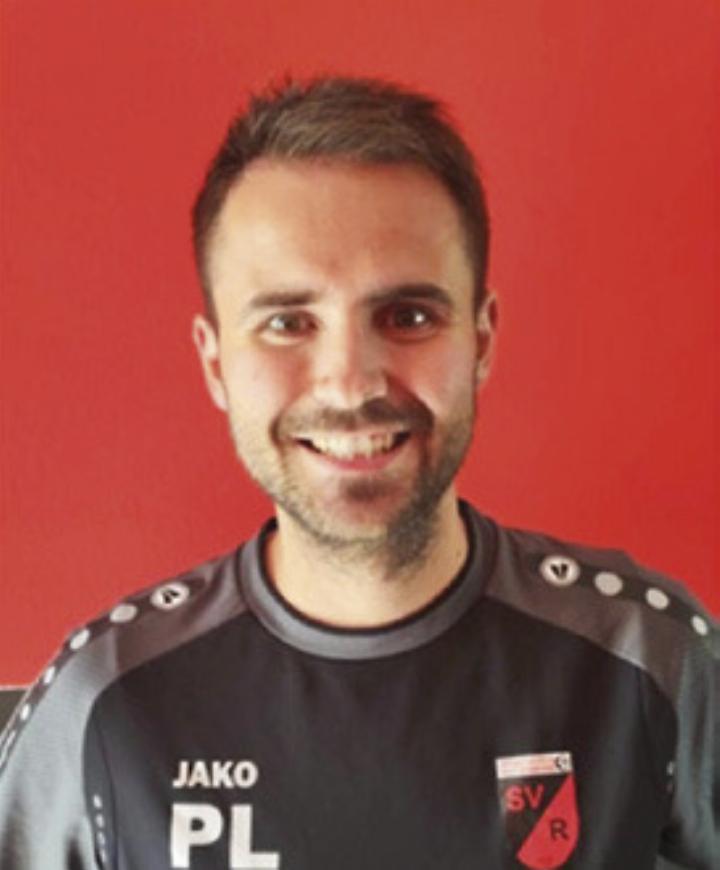 SV-Rottenmann-Trainer Patrick Löcker übernahm mit seiner Mannschaft durch ein 6:1-Schützenfest die Tabellenführung.