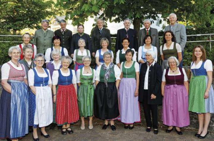 Der Singkreis der Volkshochschule Schladming läutet mit Musikerinnen den Frühling ein. Foto: Singkreis