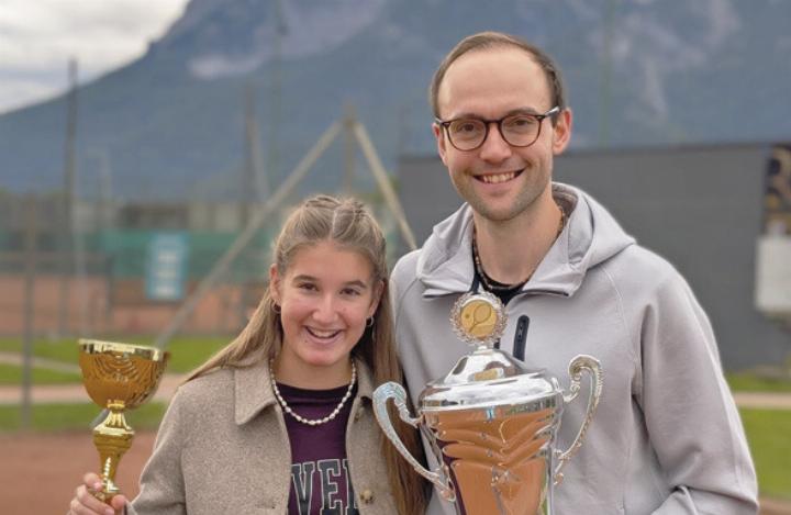 Die Irdninger Tennis-Vereinsmeister 2025: Hannah Muckenhofer und Alexander Jagersberger.