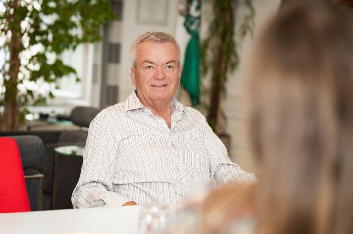 Anton Lang strebt das Amt des Landeshauptmanns in der Steiermark an  ein Duell zwischen Schwarz und Blau gibt es aus seiner Sicht nicht. Wenn sich zwei streiten, freut sich der Dritte, sagt er. Foto: Land Steiermark